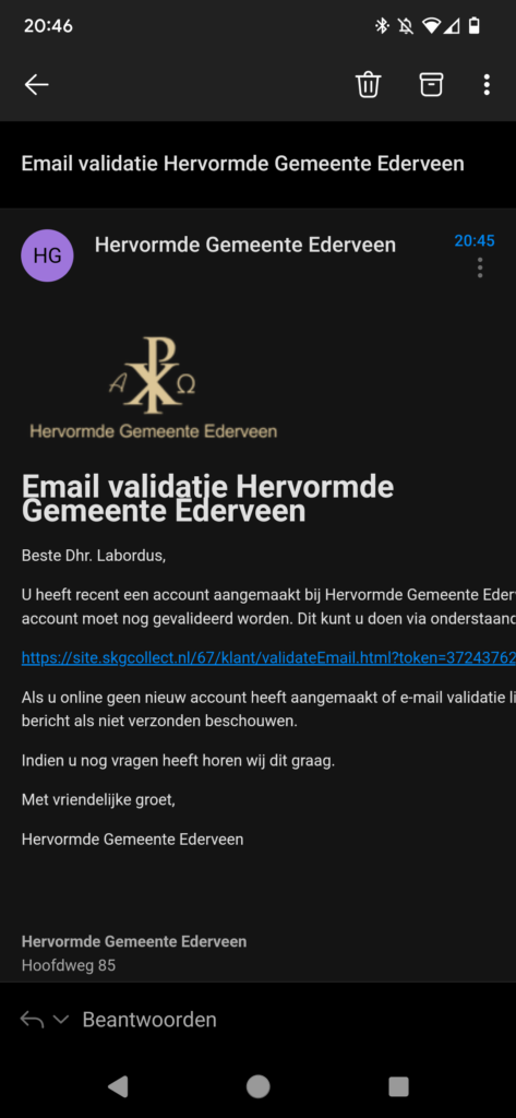 A black and white website with white text

Description automatically generated